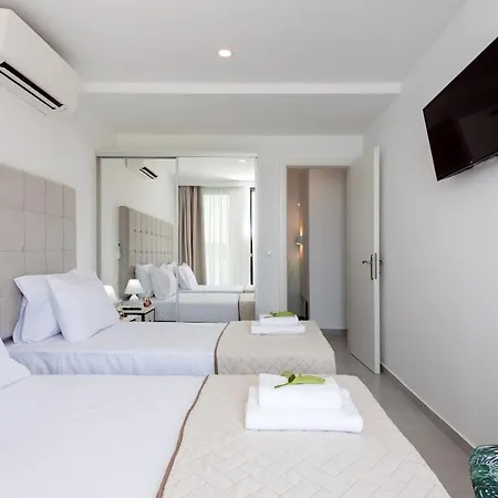 Villa White Swan With Private Pool And Jacuzzi *