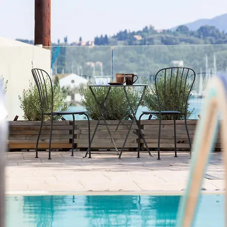 White Swan With Private Pool *