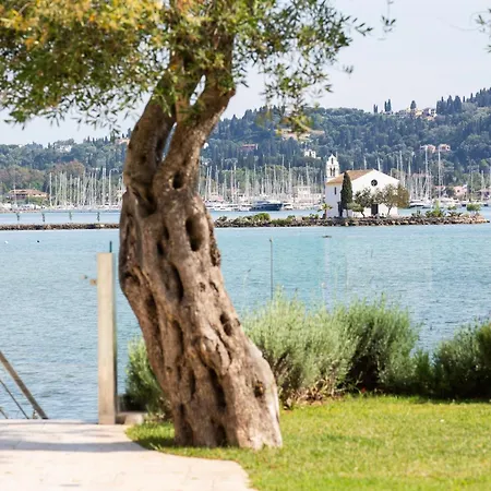 White Swan With Private Pool *