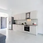 White Swan With Private Pool *