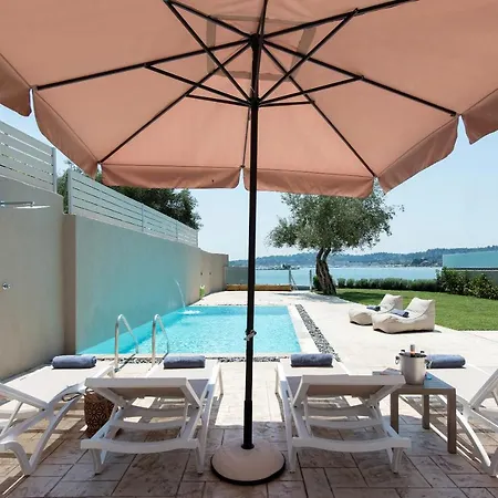 White Swan With Private Pool *