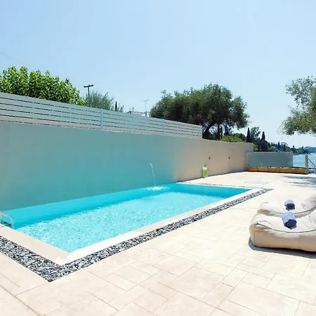 White Swan With Private Pool Вилла