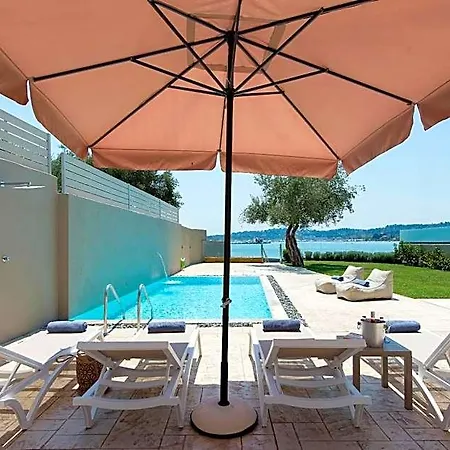 White Swan With Private Pool Villa