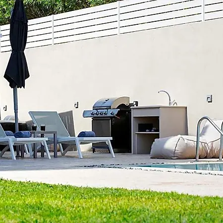 White Swan With Private Pool Willa *