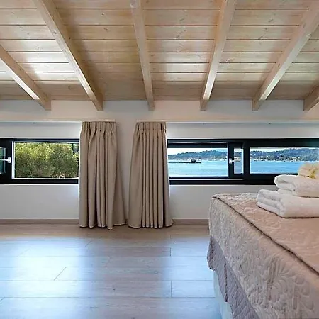Villa White Swan With Private Pool