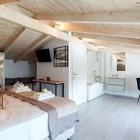 Villa White Swan With Private Pool