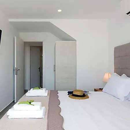 Villa White Swan With Private Pool
