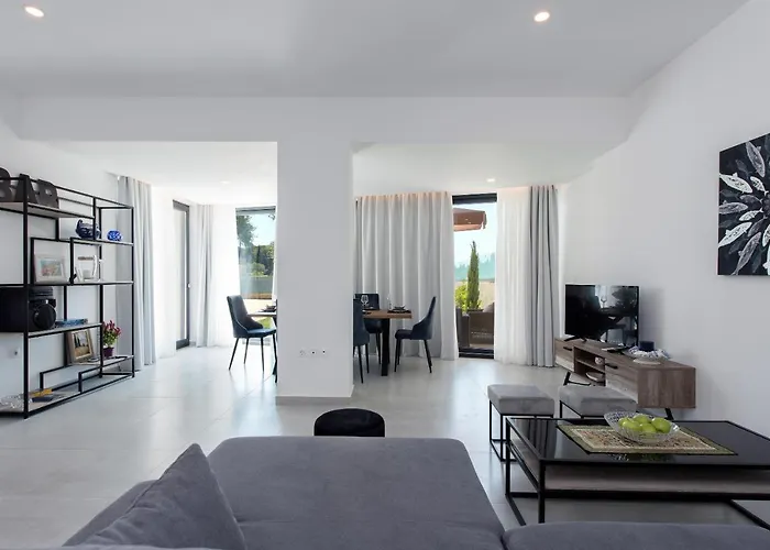 White Swan With Private Pool * Kommeno (Corfu)