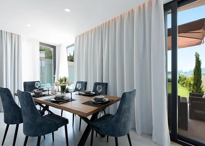 Villa White Swan With Private Pool *