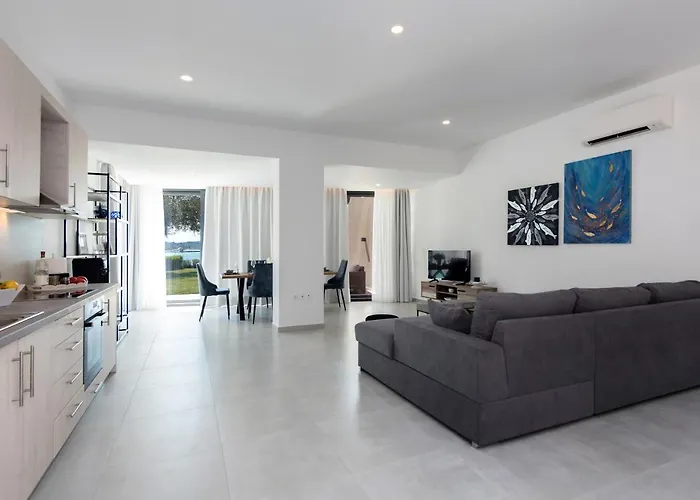 White Swan With Private Pool * Kommeno (Corfu)