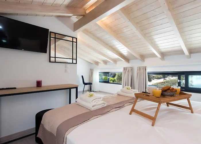 White Swan With Private Pool Villa *