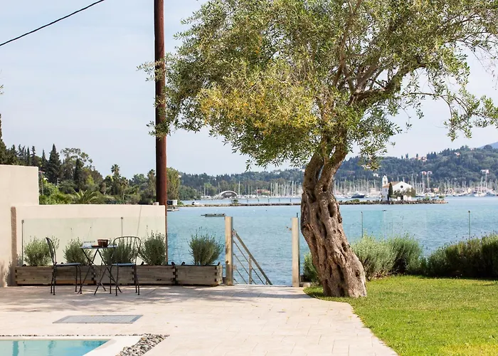 White Swan With Private Pool Villa *